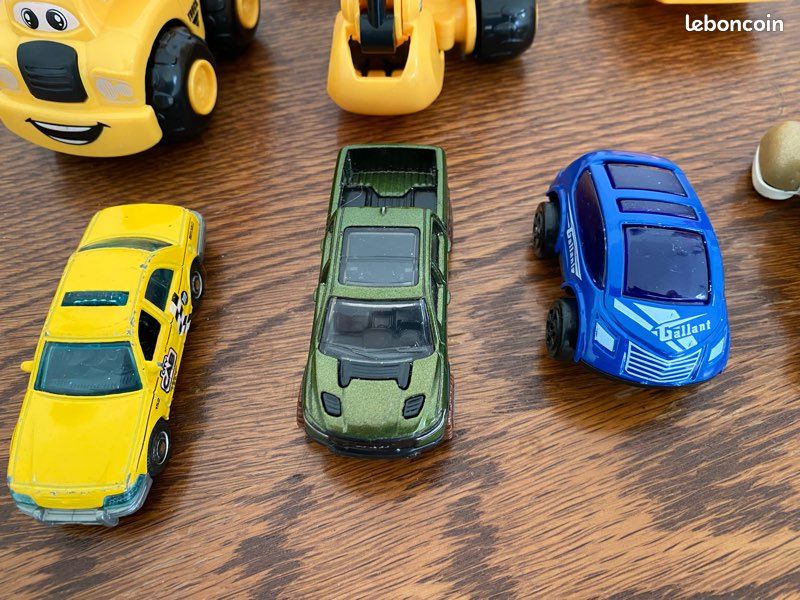 12 Voitures Friction Miniatures En Alliage – Lot De Petites Voitures De Course Cascade, Jouet Éducatif Pour Enfants 2-5 Ans