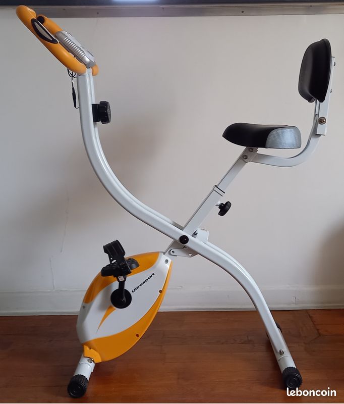 Vélo D'appartement Ultrasport F-Bike Pliable - Silencieux - 130kg Max - 8 Niveaux Résistance - Avec écran LCD Et Capteurs Pouls