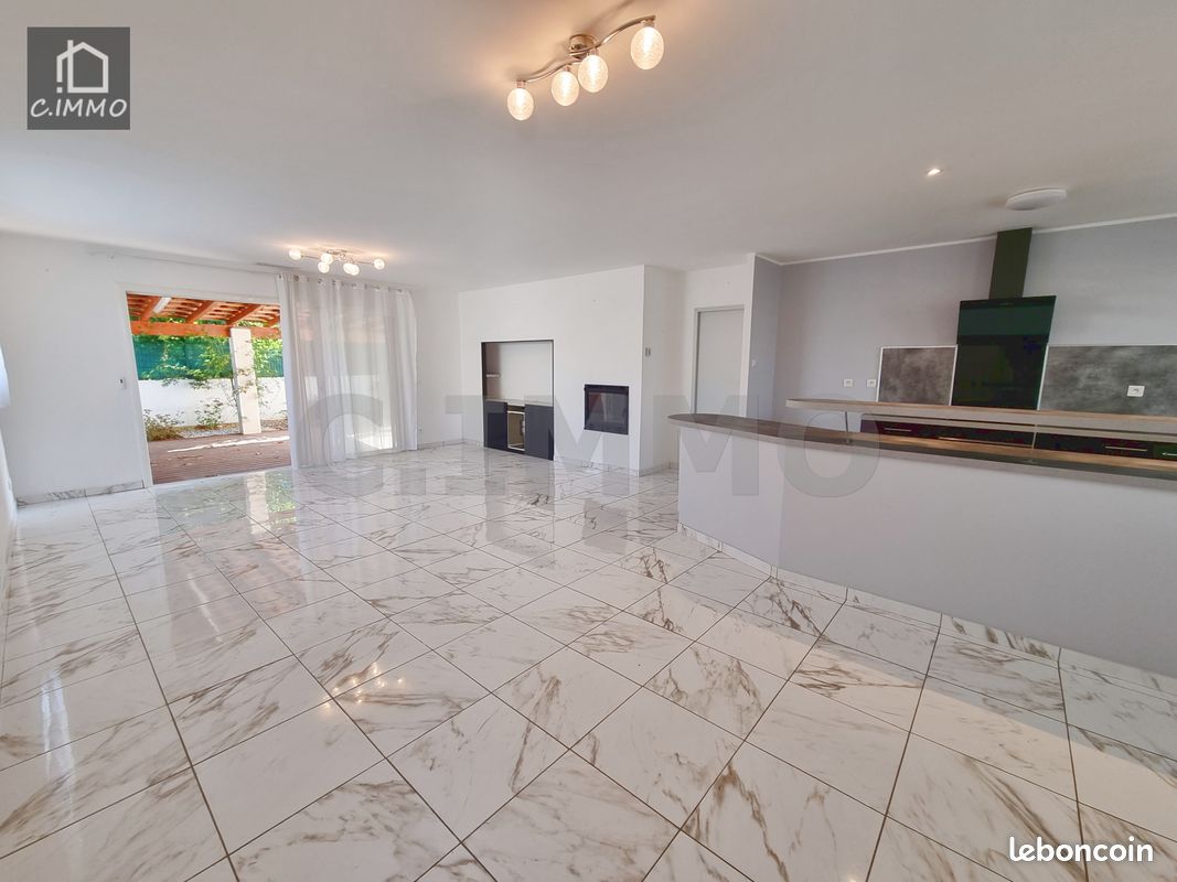 Maison 4 pièces 105 m² · à Servian · 105 m² · 282 000 €