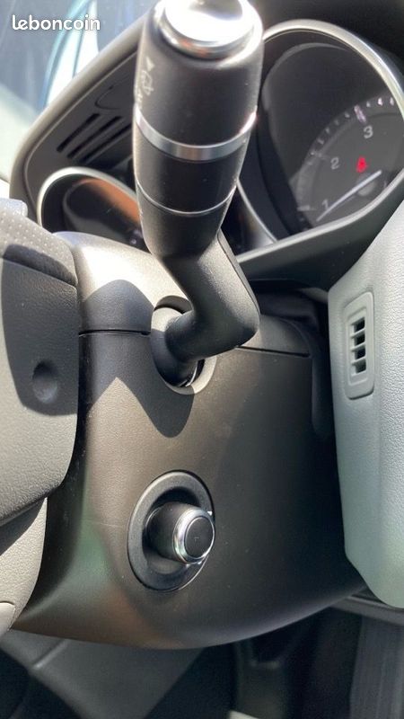 Land-rover RANGE ROVER SPORT SDV6 3.0 HSE (image 12)