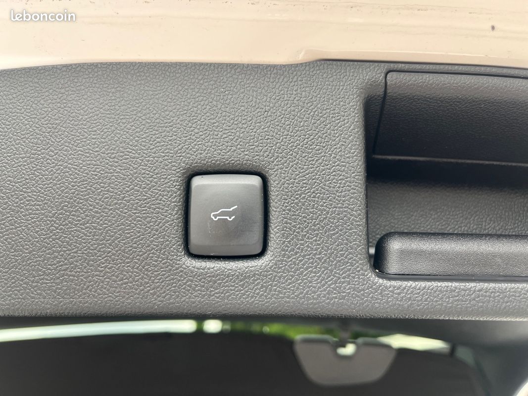 FORD KUGA 2.0 EcoBlue 190 BVA8 I-AWD ST-Line X TVA RECUPERABLE Garantie 12 Mois (image 17)
