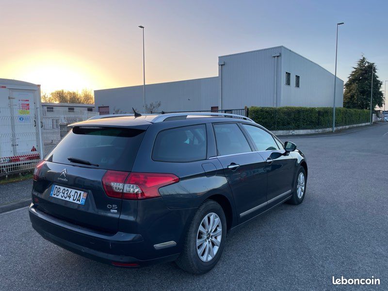 CITROËN C5 Tourer 1.6 HDi S&S 114 cv boite auto (image 3)