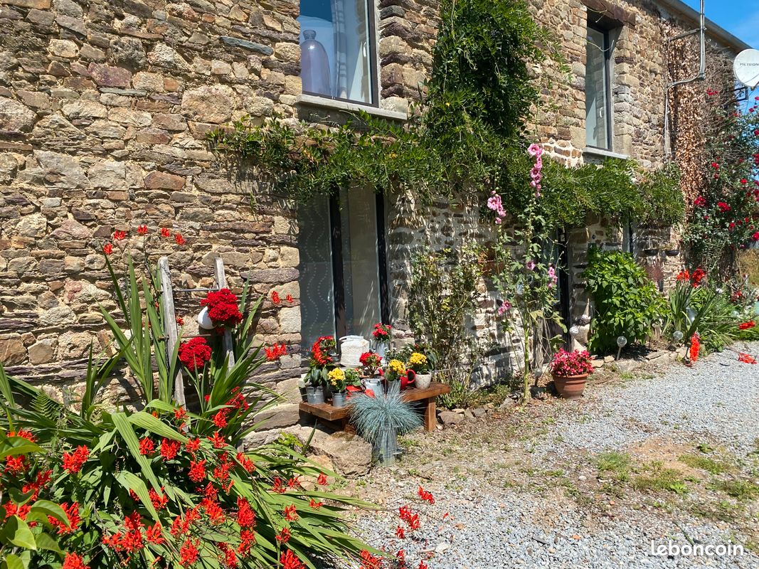 Maison 5 pièces 157 m² · à Néant-sur-Yvel · 157 m² · 250 000 €
