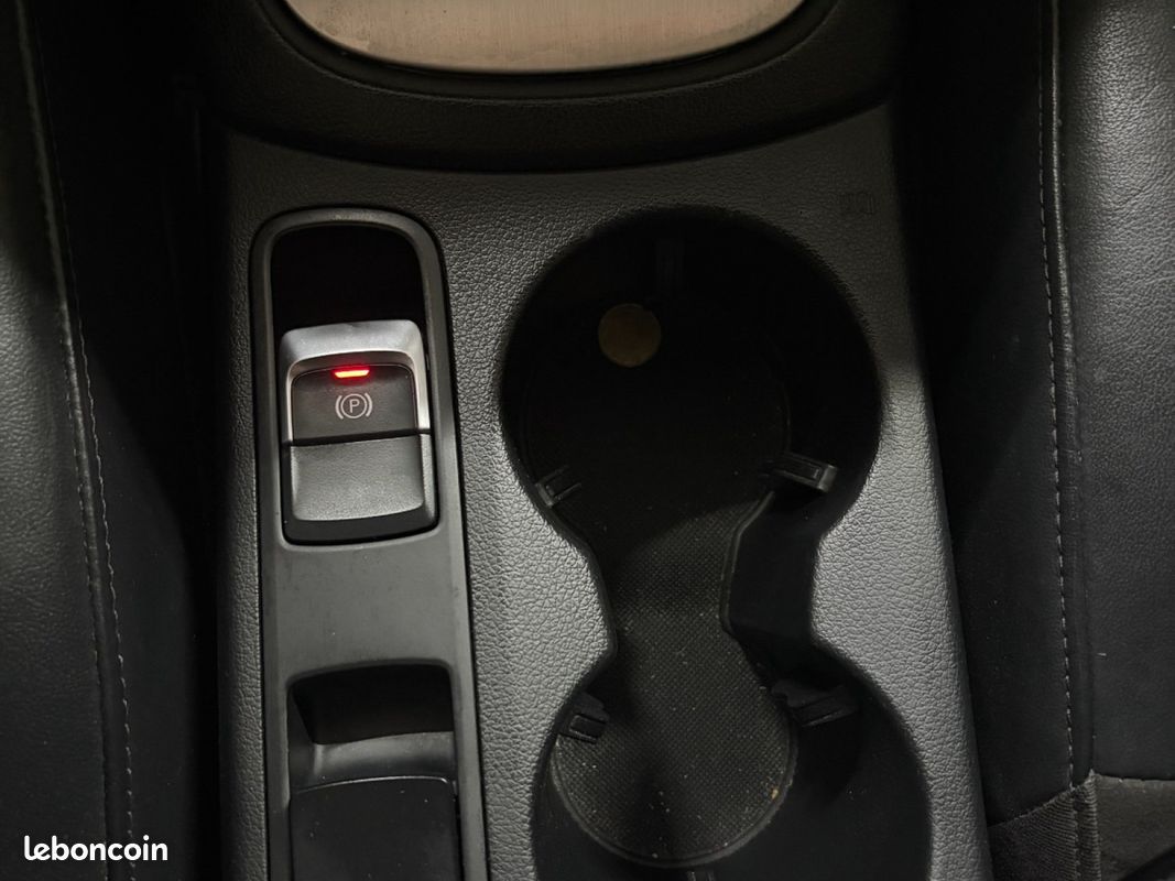 AUDI Q3 Q3 2.0 TDI 120 ch S line (image 36)