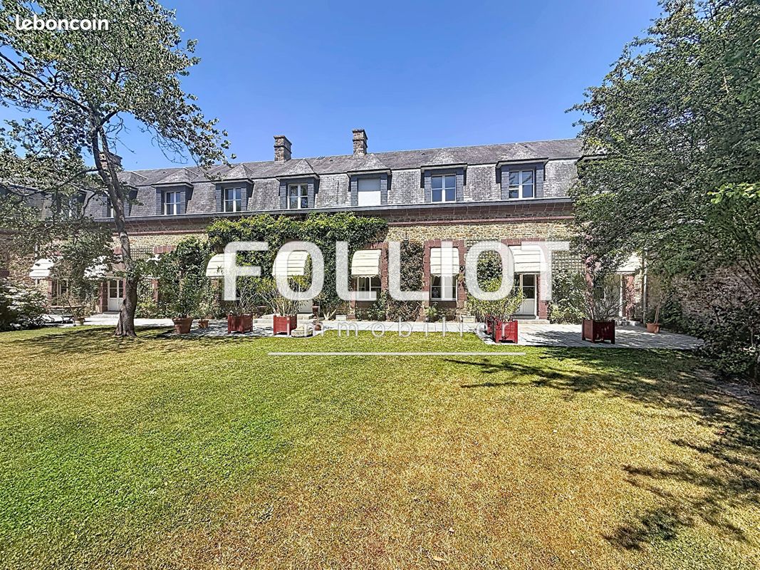Maison 9 pièces 550 m² · à Torigny-les-Villes · 550 m² · 1 260 000 €