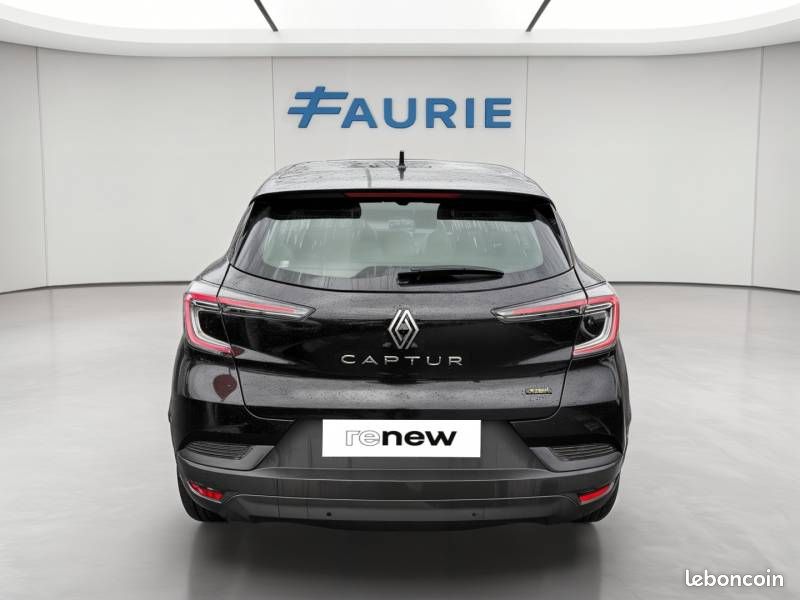 Renault Captur E-Tech full hybrid 145 ch Evolution (image 6)