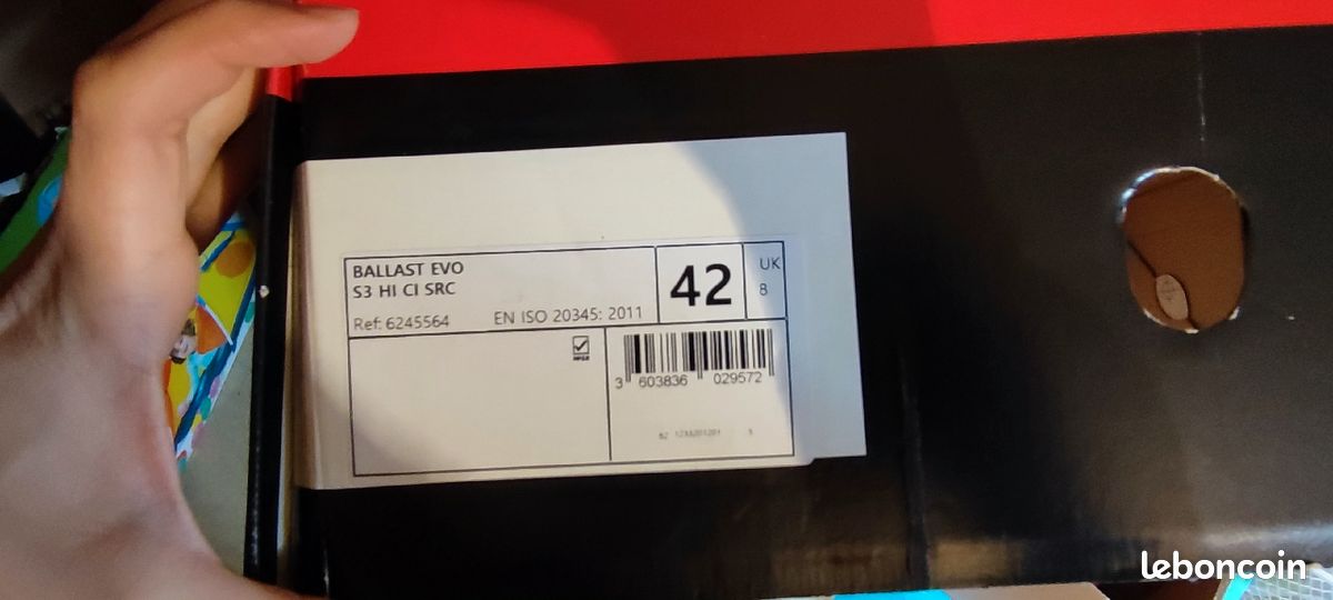 Chaussures de sécurité neuve Honeywell (image 5)