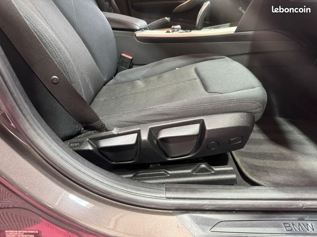 BMW Serie 3 318d Business BVA / Hayon Électrique / Radar de Stationnement (image 26)