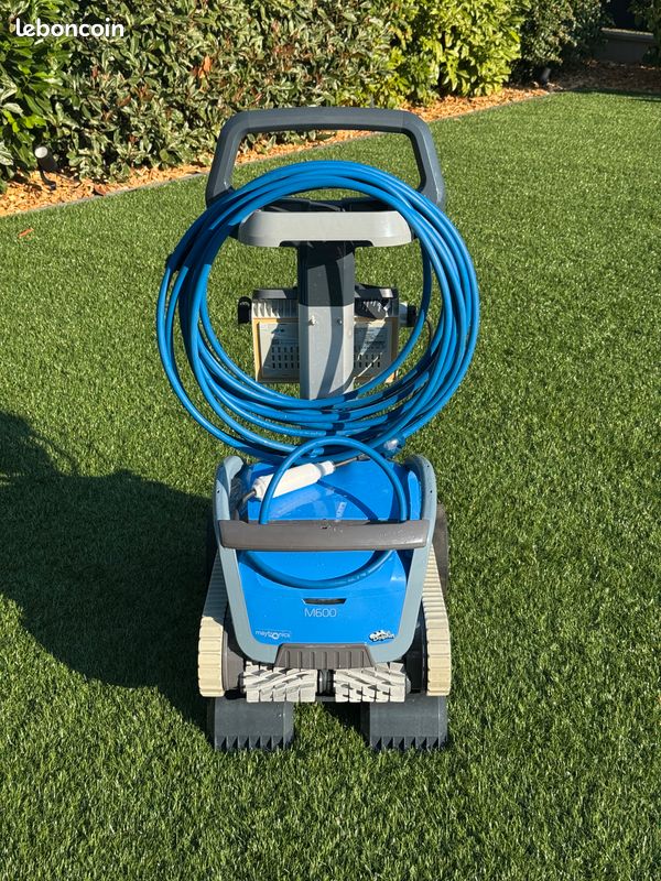 Robot de piscine Dolphin Supreme M600 Pro (image 2)