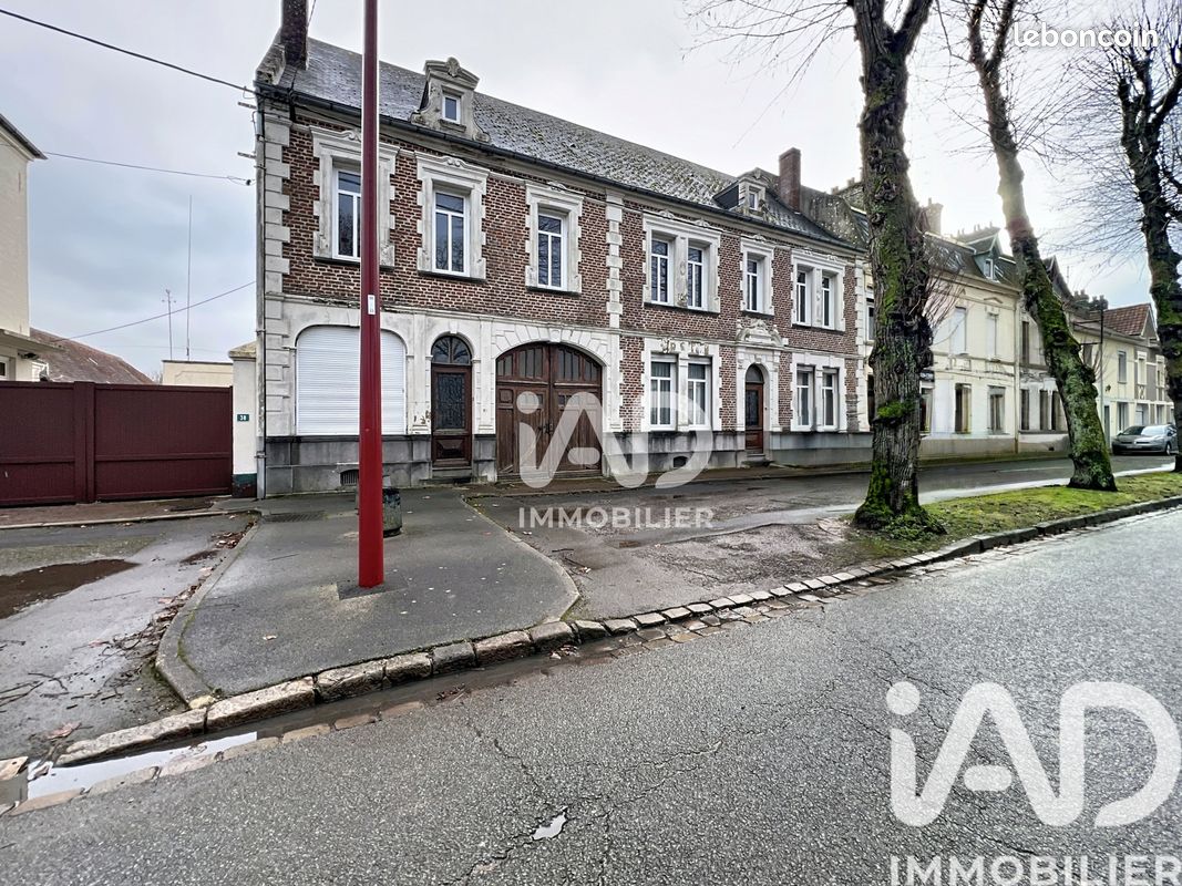 Maison 16 pièces 274 m² · à Hesdin-la-Forêt · 274 m² · 169 900 €