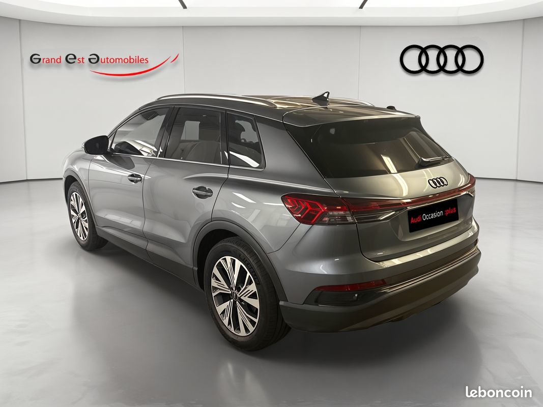 AUDI Q4 e-tron 40 204 ch 82 kWh Executive (image 3)