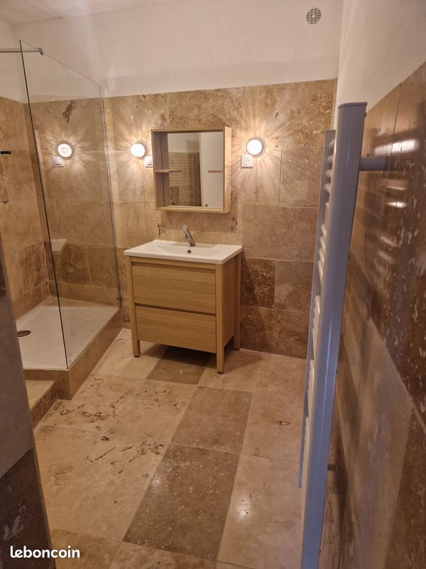 Appartement 3 pièces 64 m² · à Apt · 64 m² · 650 €/mois