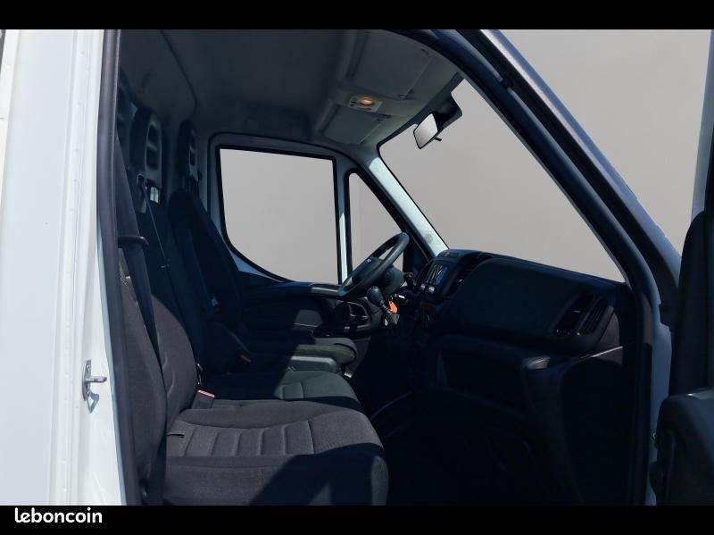 Iveco Daily CCb Iveco Daily CCb 35-160H / 3.0 160CH / CAISSE & HAYON / 35C16 / 2024 / (image 12)