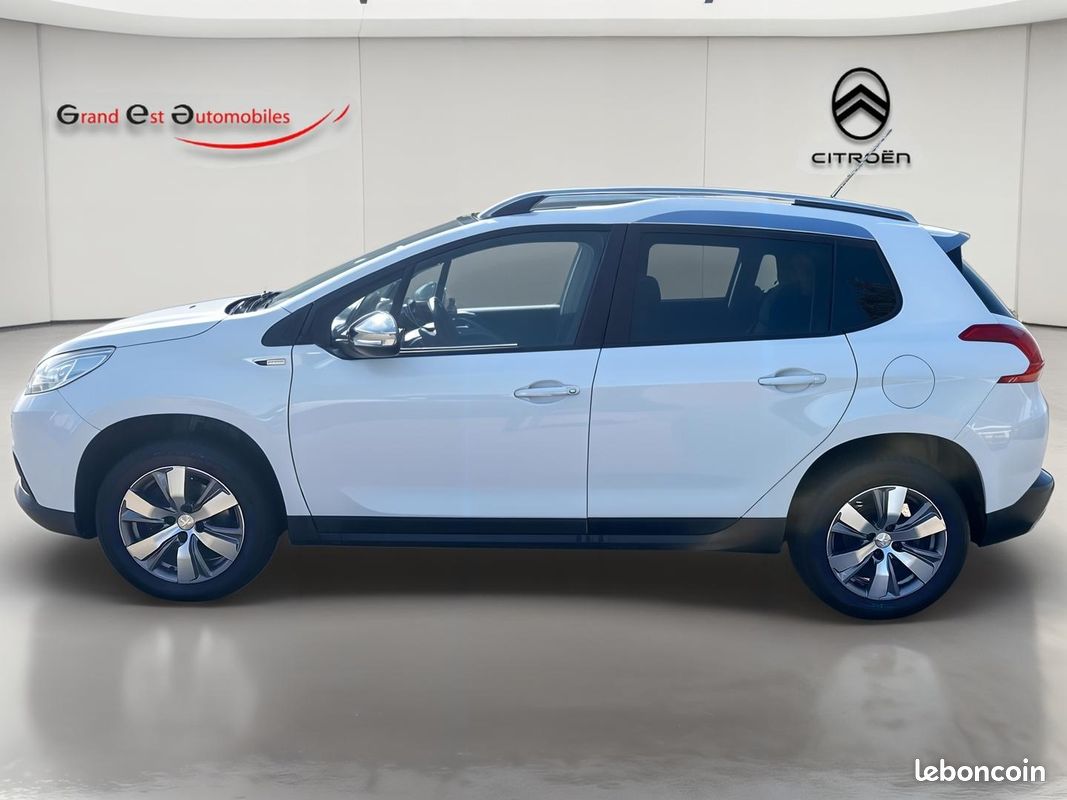 Peugeot 2008 1.2 PureTech 110ch Style S&S (image 2)