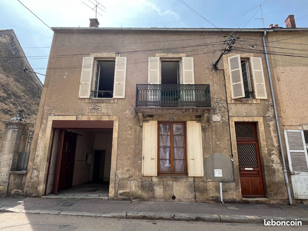 Maison 4 pièces 55 m² · à L'Isle-sur-Serein · 55 m² · 46 000 €