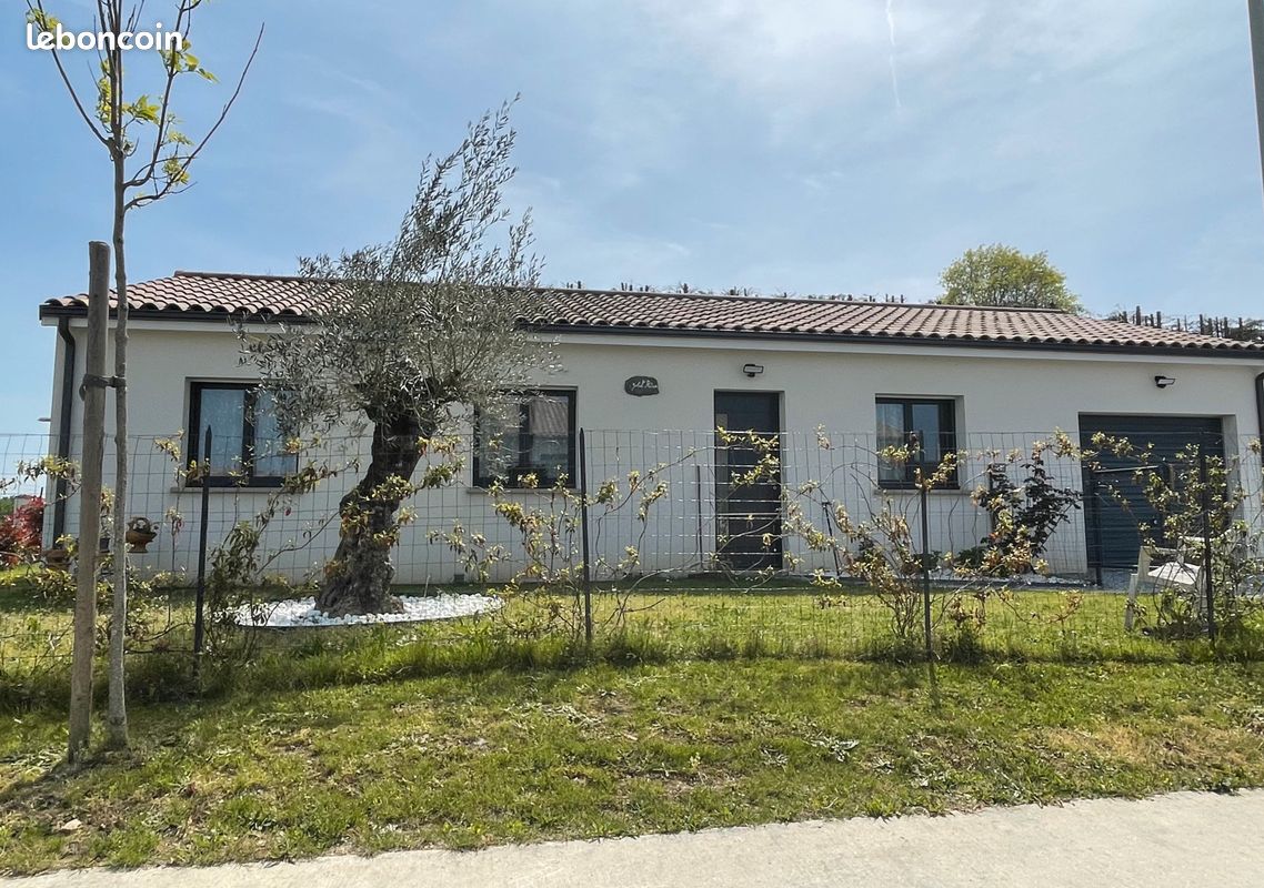 Maison 4 pièces 90 m² · à Salles · 90 m² · 1 110 €/mois