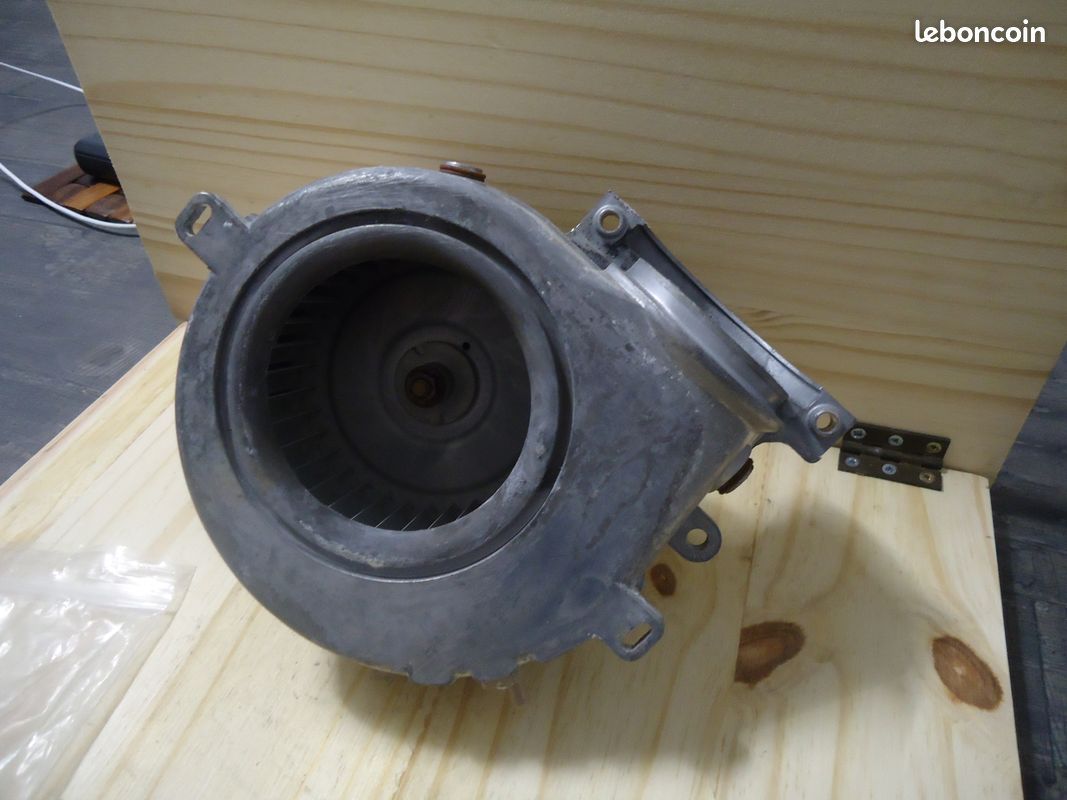 Extracteur DIFF Pour Chaudière Chaffoteaux - Référence 61010212 (MPN 20108) - Neuf