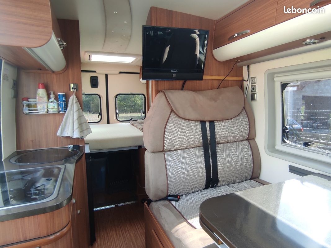 ADRIA Twin SP Fiat Ducato 2.3 120 camping car van fourgon aménagé (image 2)