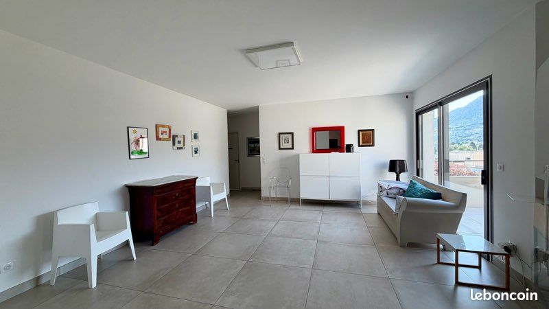 Appartement 3 pièces 78 m² · à L'Île-Rousse · 78 m² · 1 050 €