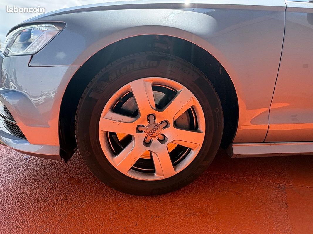 Audi A6 AVANT 3.0 V6 TDI 218CH AMBITION LUXE S TRONIC 7 (image 13)