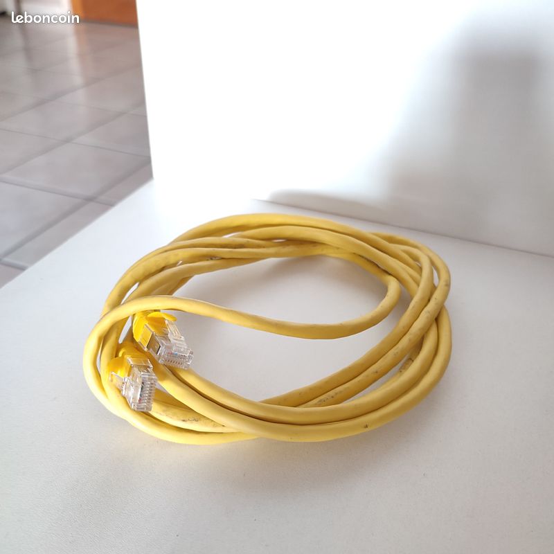 Câble Ethernet RJ45 (image 2)