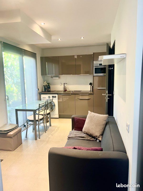 Appartement 1 pièce 25 m² · à Saint-Égrève · 25 m² · 600 €/mois