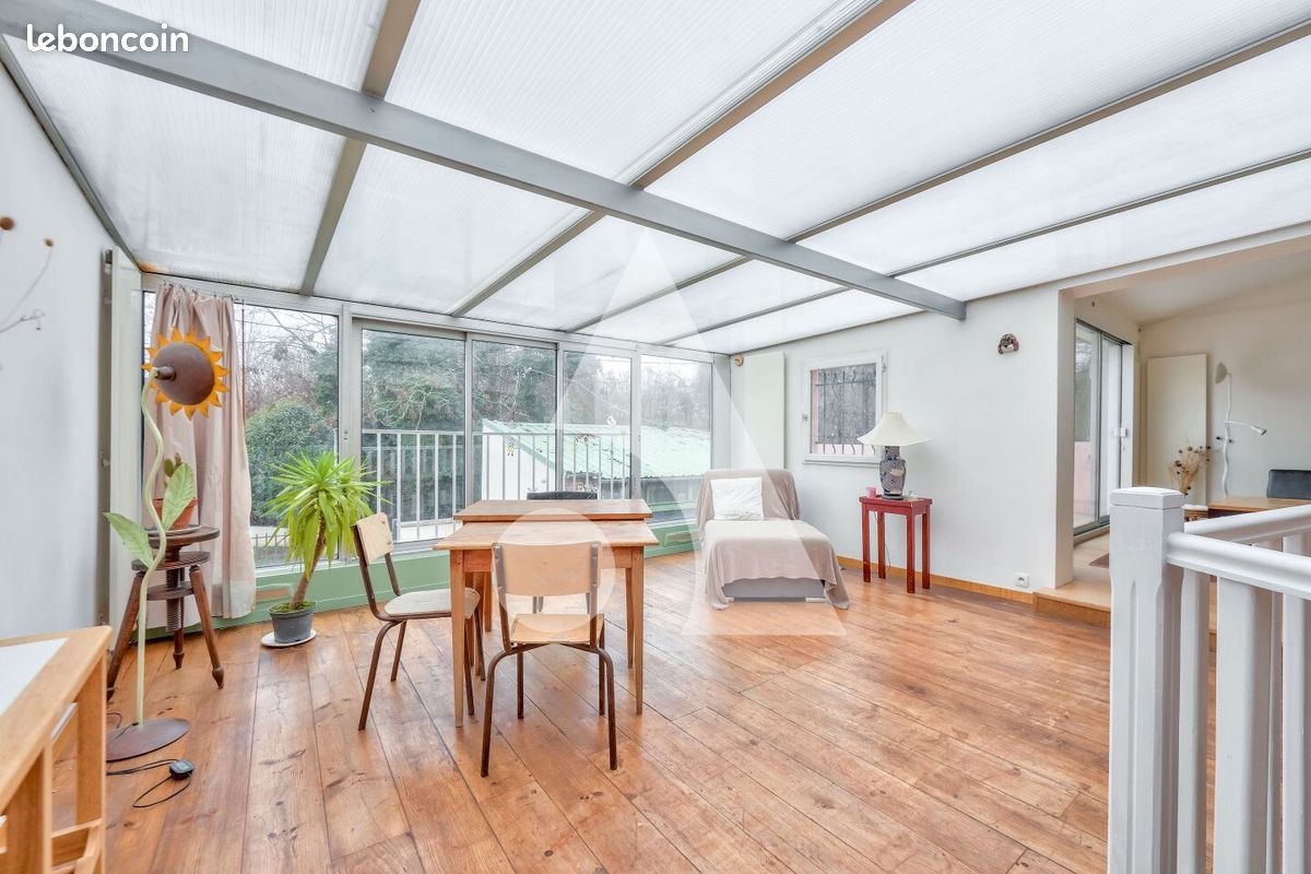 Maison 4 pièces 170 m² · à Saint-Ouen-sur-Seine · 170 m² · 890 000 €
