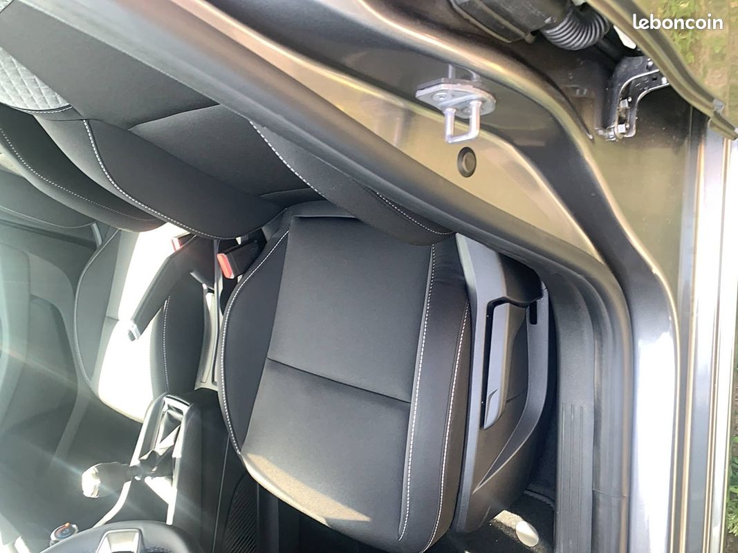 RENAULT Clio TCe 90 ch Generation (image 9)