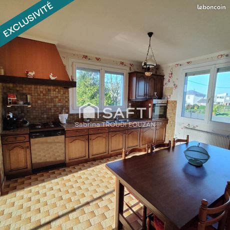 Propriété 6 pièces 102 m²