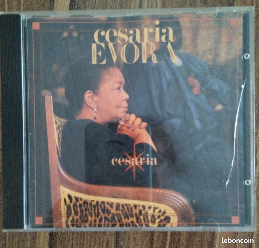 Cd Césaria Evora (image 1)