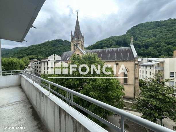 https://img.leboncoin.fr/api/v1/lbcpb1/images/4f/45/ec/4f45ec6c8be2ca3f29affd6479dce839bbd181c4.jpg?rule=ad-image