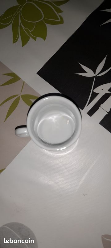 Petite tasse à anse en céramique ou Porcelaine avec dessins (image 3)