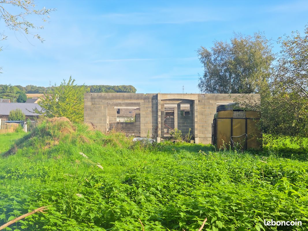 Terrain 1951 m² · à Bouvaincourt-sur-Bresle · 1 951 m² · 85 000 €