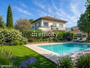 Maison 6 pièces 200 m² · à Collonges-au-Mont-d'Or · 200 m² · 715 000 €