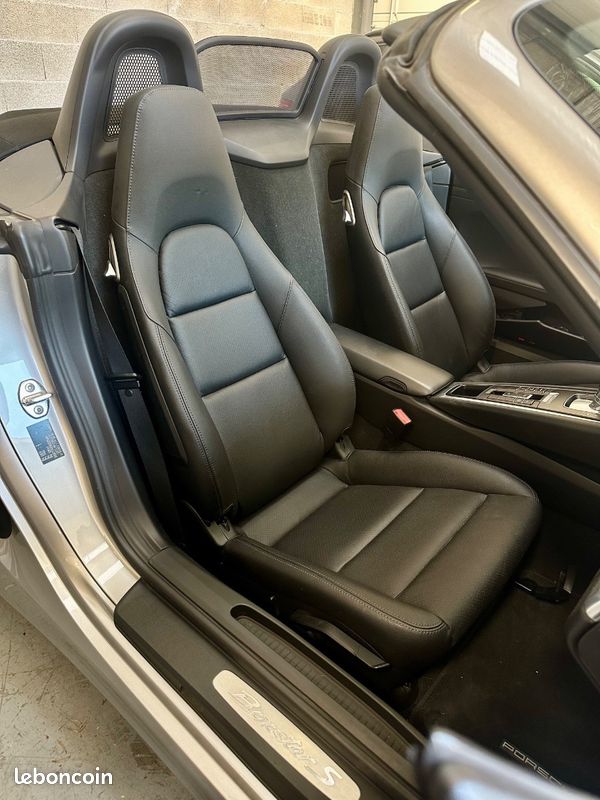 Porsche Boxster S 981 3.4 315 PDK - PACK CHRONO - SPORT PLUS - SIÈGES CHAUFFANTS - GARANTIE 12 MOIS (image 17)