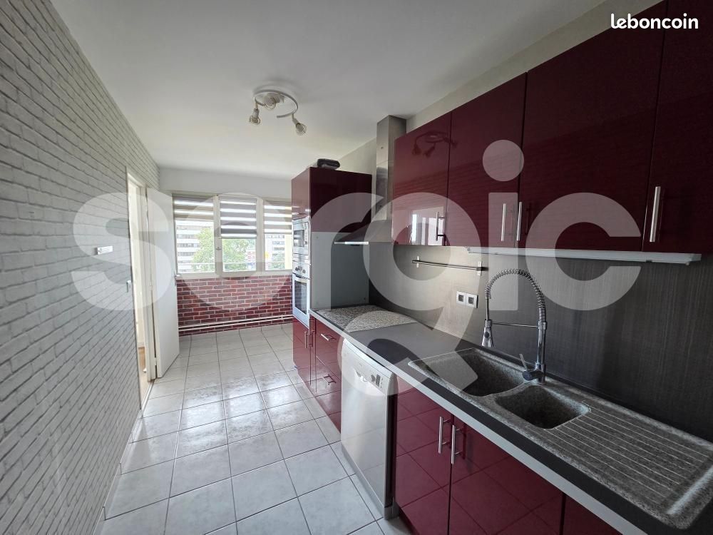 Appartement 3 pièces 84 m² · à Amiens · 84 m² · 880 €