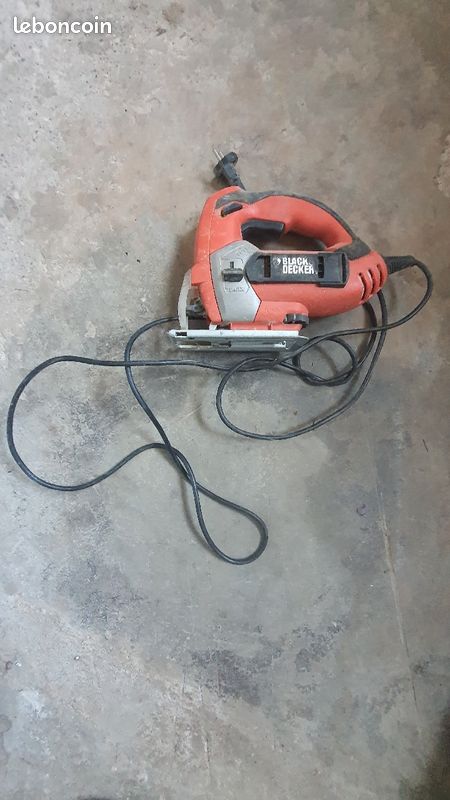 Vends scie sauteuse Black decker (image 1)