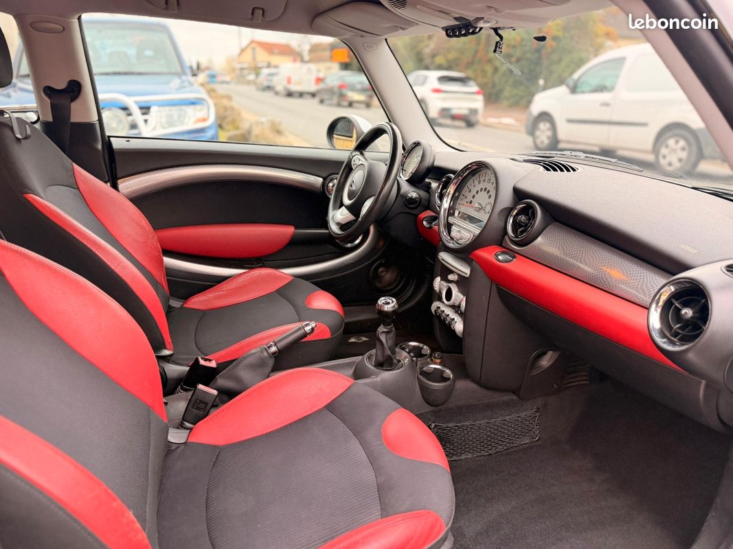 MINI CLUBMAN S 1.6i 16V 175 CV BVM6 PACK CHILI REPRISE POSSIBLE GARANTIE 6 MOIS (image 5)