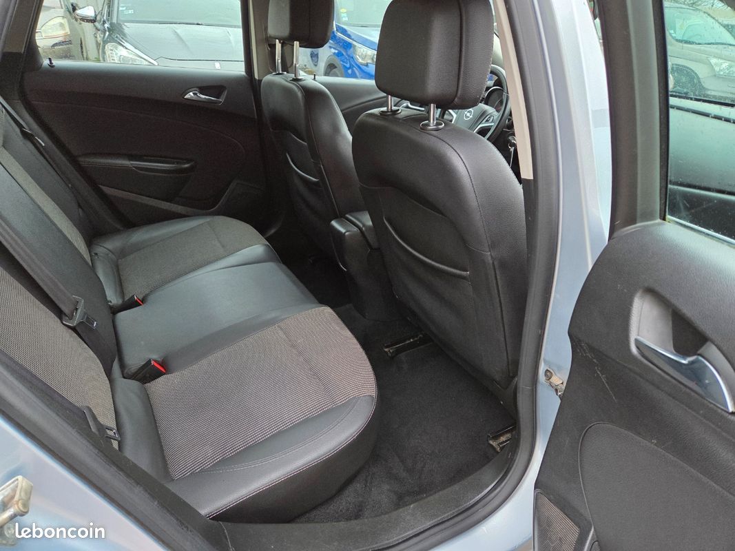 Opel Astra Tourer 1.4i turbo 140ch Cosmo S&S (image 6)