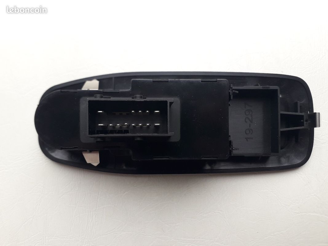 Comodo leve vitre electrique Peugeot 208 2008 Neuf (image 4)