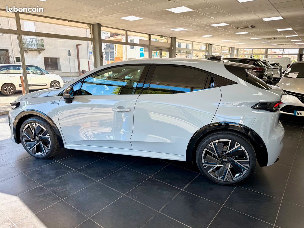 Renault Clio 6 Esprit Alpine full hybrid E-Tech 160 ch, TVA récupérable (image 5)