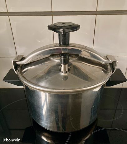Cocotte minute seb 8 litres d'occasion - Arts de la table - - page 5