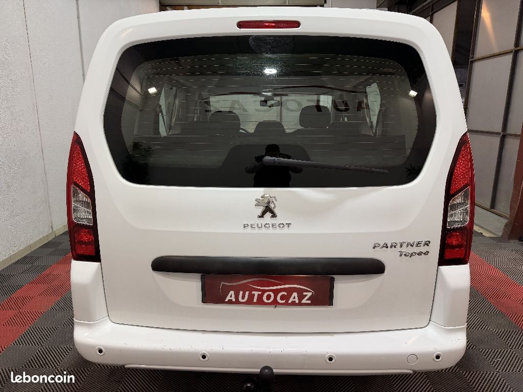 Peugeot Partner Tepee 1.6 BlueHDi 100ch BVM5 Style +ATTELAGE (image 7)
