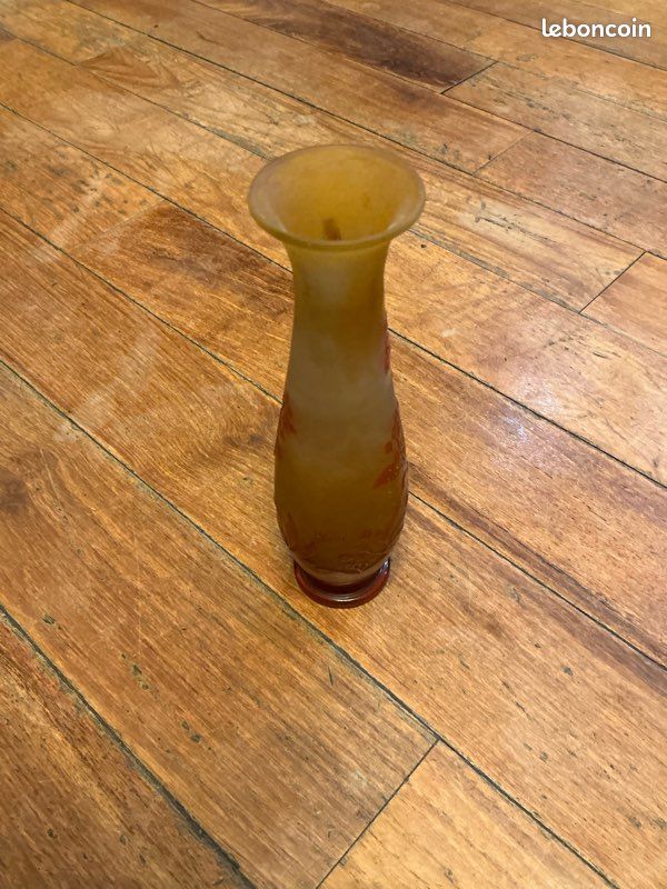Vase Art nouveau signé Émile Gallé – décor floral dégagé à l’acide – 20 cm (image 3)