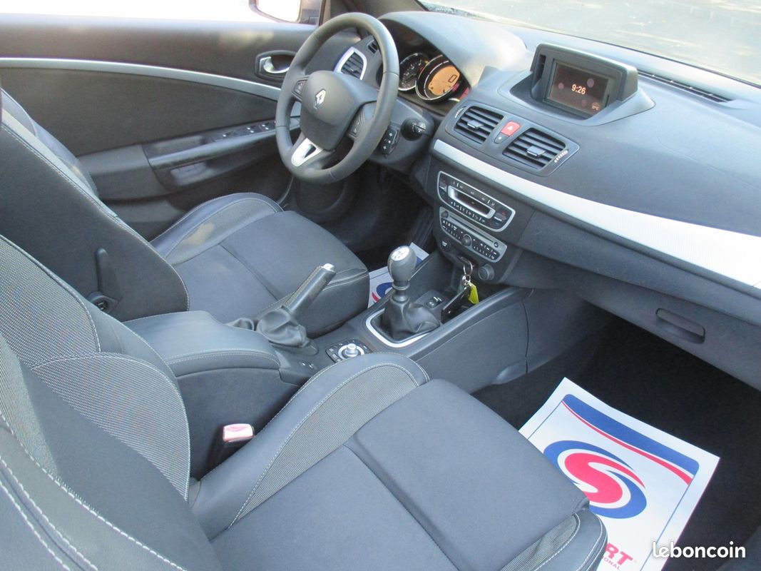 Renault MEGANE III CC 1.5 DCI 110CH FAP DYNAMIQUE ECO² (image 14)