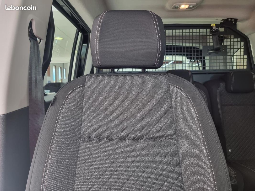 Peugeot rifter m allure bluehdi 130 at8 n1 (image 13)