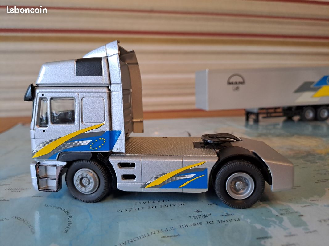 Camion MAN F2000 Avec Porte-engin - Conrad 1/50 - Occasion