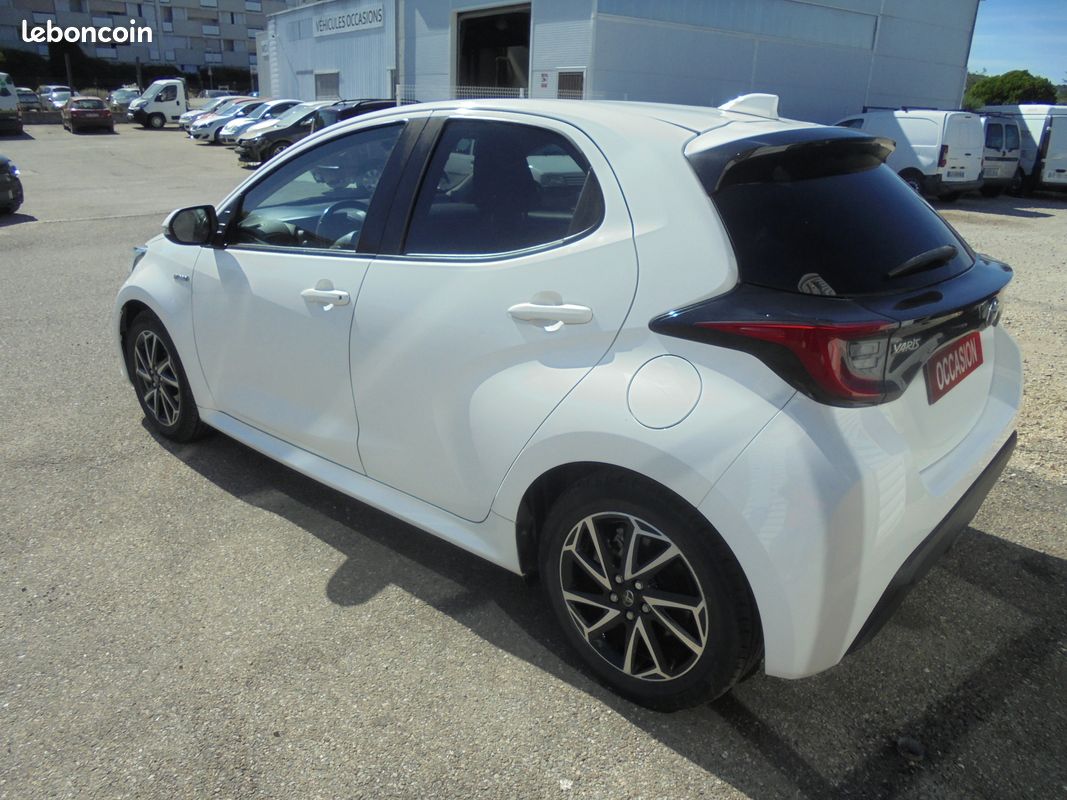 TOYOTA YARIS HYBRIDE DESIGN 116h e-CVT – 1ère MAIN (image 4)