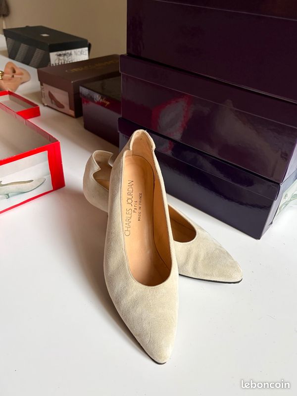 Souliers daim blanc Charles Jourdan vintage T. 37,5 – Made in France (image 3)