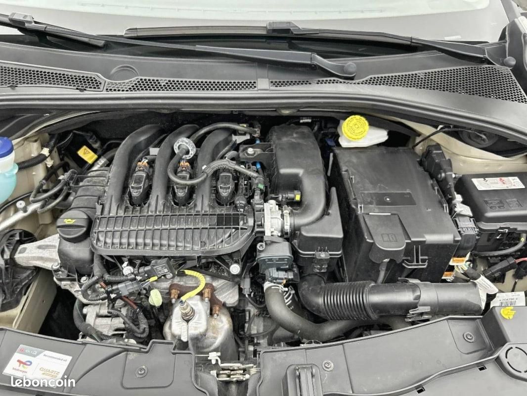 Citroën C3 PureTech 83 ch BVM5 - Plus (image 24)